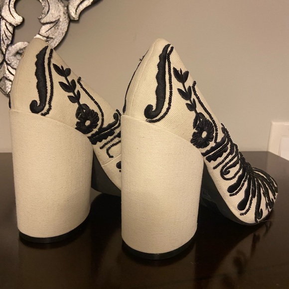 Tory Burch shoes - Picture 5 of 6